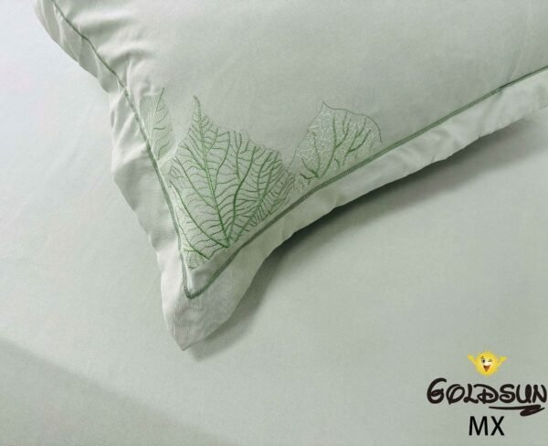 SET DE SÁBANAS 4PCS COLOR ENTERO BORDADAS (FARDOX30UND)