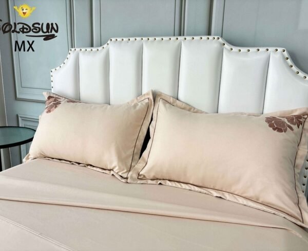 SET DE SÁBANAS 4PCS COLOR ENTERO BORDADAS (FARDOX30UND)