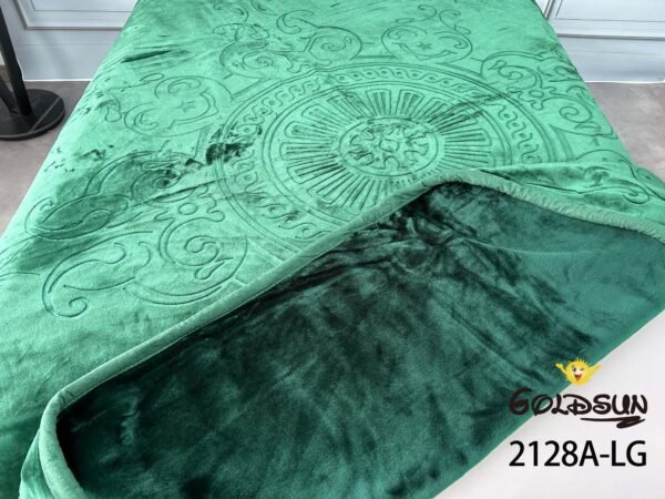 2128A - LG / FRAZADA DE TERCIOPELO 1 PAÑO 4 KG (FARDO X 26 UNDS)