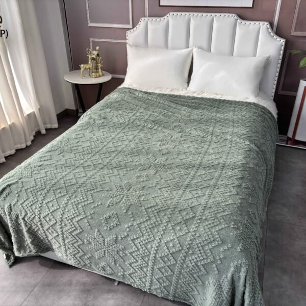 2128A - 23C / MANTA TRENZADA COLOR ENTERO (FARDO X 80 UNDS)