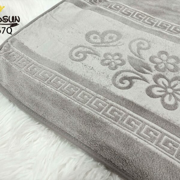 TP - 67Q / TOALLA MICROFIBRA C.E. ALTO RELIEVE 90X160 CM (FARDO X 15 DOC)