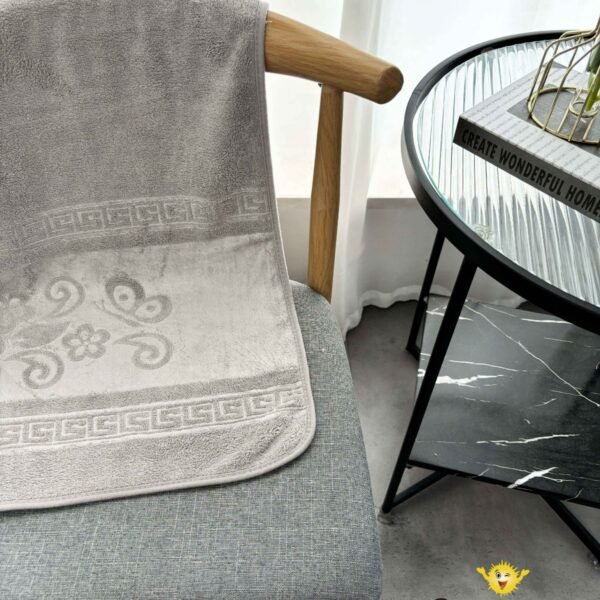 TP - 67Q / TOALLA MICROFIBRA C.E. ALTO RELIEVE 90X160 CM (FARDO X 15 DOC)