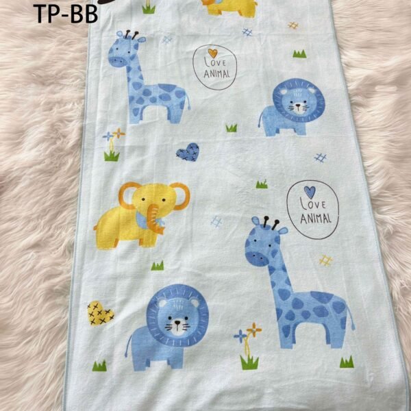 TP - BB / TOALLA MICROFIBRA BEBE CON DISEÑO 60X120 CM. (FARDO X 12 DOC)