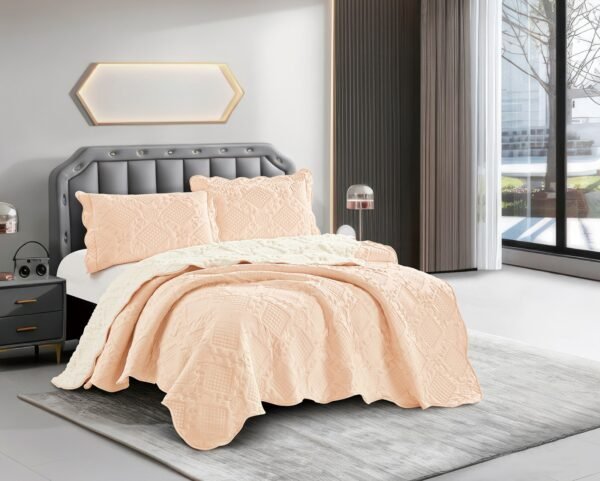 FAV - 2F / COBERTOR TELA CON CARNERO 3 PIEZAS BORDADO PREMIUM (FARDO X 8 UNDS)