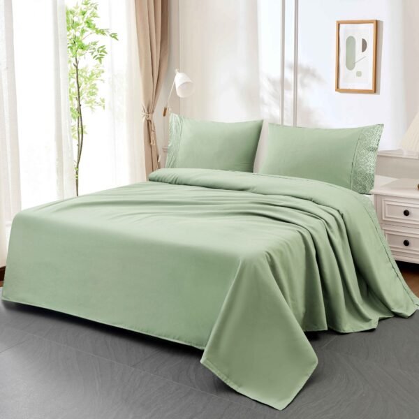 XCB - 2 / SET DE SÁBANAS 4 PIEZAS C.E. CON BORDADO INGLES / (CAJA X 48 UNDS)