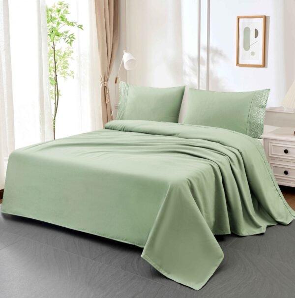 XCB - 2 / SET DE SÁBANAS 4 PIEZAS C.E. CON BORDADO INGLES / (CAJA X 48 UNDS)