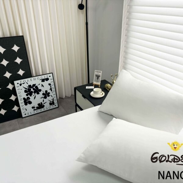 NANCY(2BLA) / SET DE SÁBANAS 4 PIEZAS COLOR ENTERO BLANCAS / (CAJA X 42 UNDS)