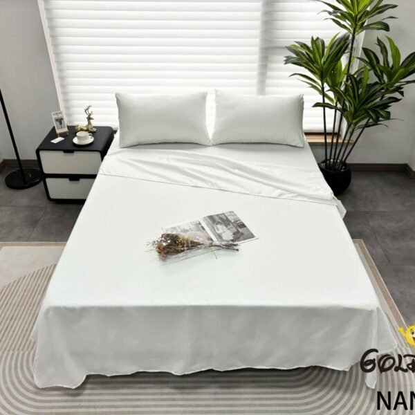 NANCY(2BLA) / SET DE SÁBANAS 4 PIEZAS COLOR ENTERO BLANCAS / (CAJA X 42 UNDS)