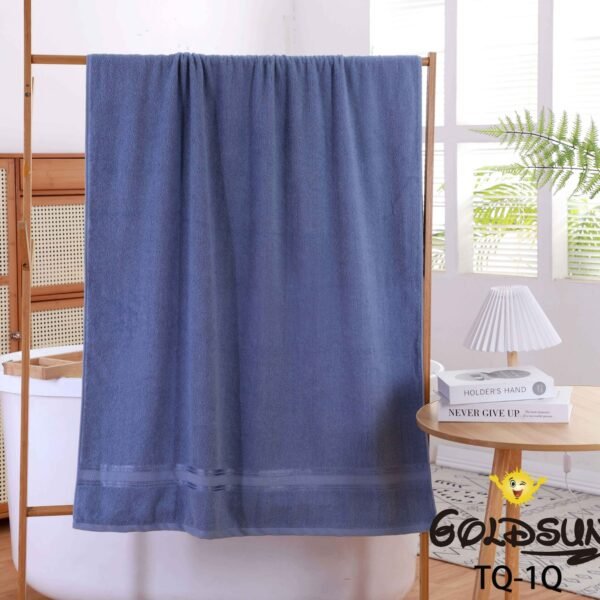 TQ - 1Q / TOALLÓN 100% ALGODÓN BORDADO EN LÍNEA 90 X 160 CM (FARDO X 60 UNDS)