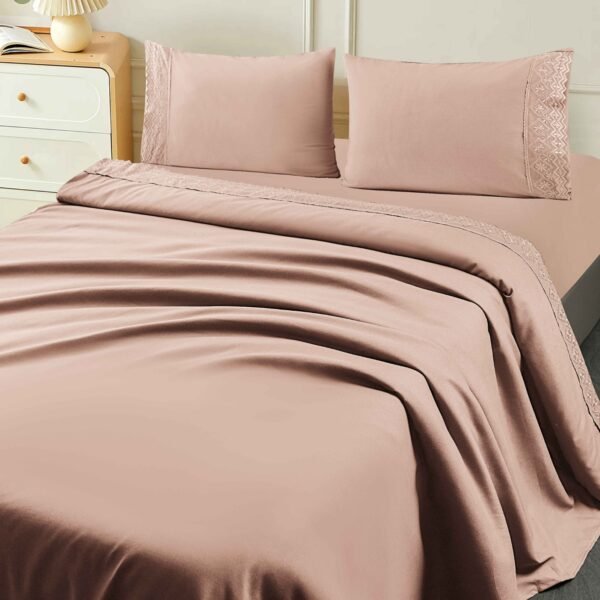 XI - 2 / SET DE SÁBANAS 4 PIEZAS C.E. CON BORDADO INGLES  PREMIUM (FARDO X 24 UNDS)