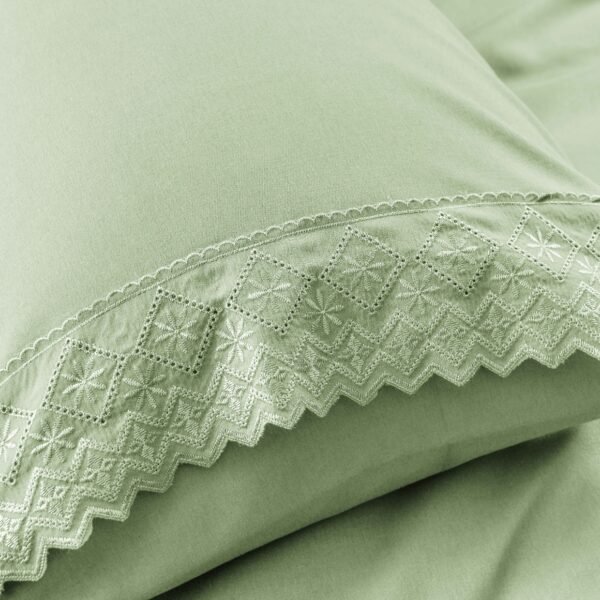 XI - 2 / SET DE SÁBANAS 4 PIEZAS C.E. CON BORDADO INGLES  PREMIUM (FARDO X 24 UNDS)