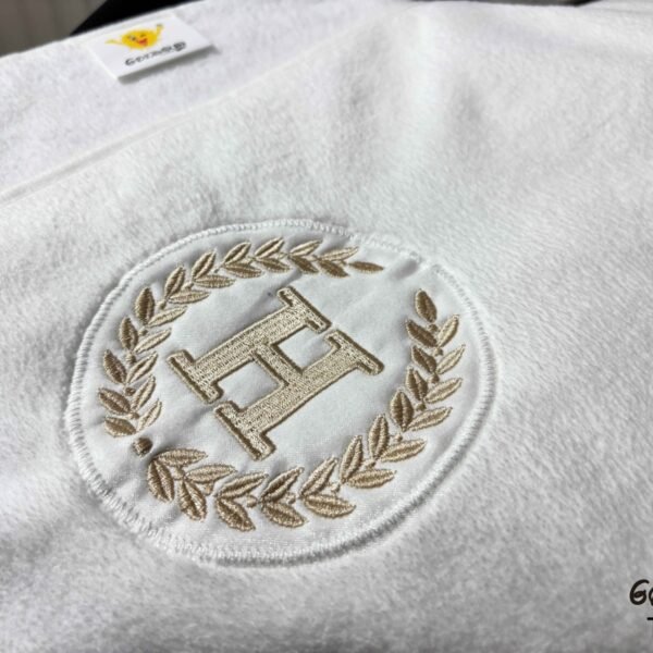 TP - 98F / TOALLA DE MICROFIBRA BLANCA HOTELERA 70 X 140 CM (FARDO X 15 DOC)