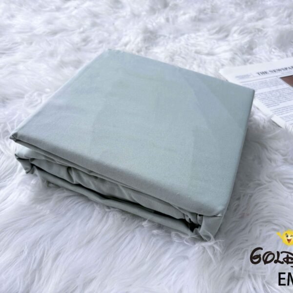 SET DE SABANAS 3 PIEZAS COLOR ENTERO ESTUCHE DE TELA (CAJA X 48 UNDS)