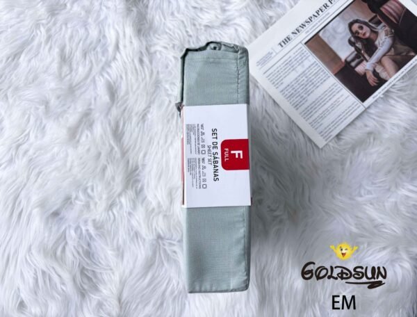 SET DE SABANAS 4 PIEZAS COLOR ENTERO ESTUCHE DE TELA (CAJA X 48 UNDS)