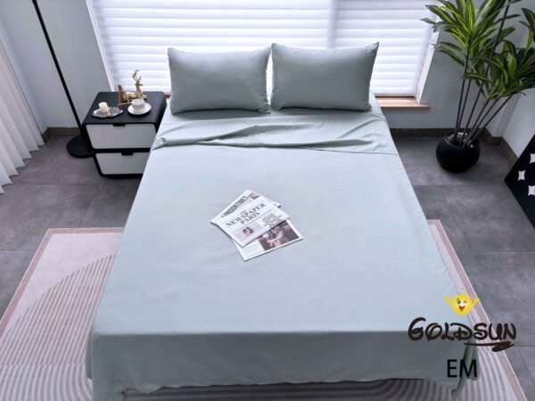 SET DE SABANAS 3 PIEZAS COLOR ENTERO ESTUCHE DE TELA (CAJA X 48 UNDS)