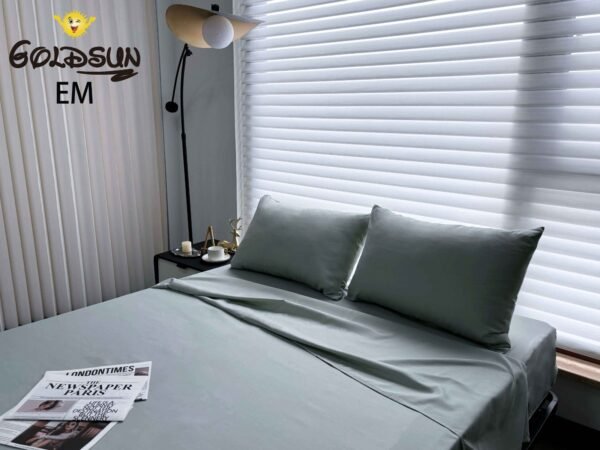 SET DE SABANAS 4 PIEZAS COLOR ENTERO ESTUCHE DE TELA (CAJA X 48 UNDS)