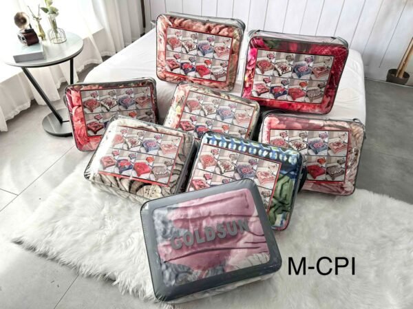 FRAZADA DE TERCIOPELO DOBLE CARA 2 PAÑOS 4 KG (FARDO X 26 UNDS)