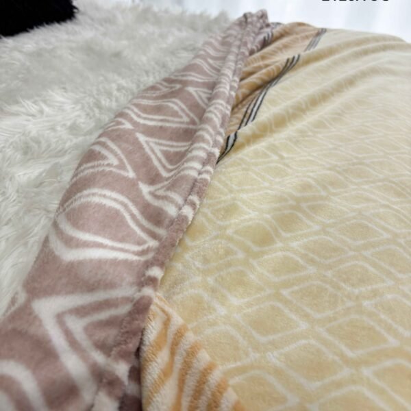 MANTA PIEL DE DURAZNO ESTAMPADA 950 G (FARDO X 80 UNDS)