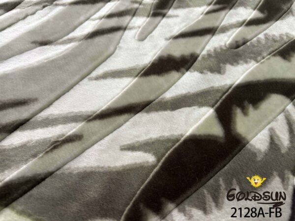 FRAZADA DE TERCIOPELO MODELO COREANO 1 PAÑO 6 KG (FARDO X 16 UNDS)