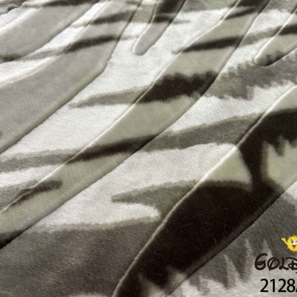 FRAZADA DE TERCIOPELO MODELO COREANO 1 PAÑO 6 KG (FARDO X 16 UNDS)