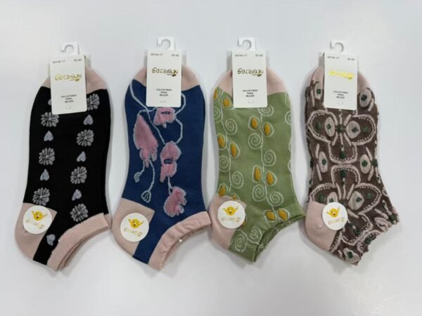 MEDIAS TALONERAS DELGADAS DE ALGODON DISEÑOS PARA DAMA (FARDO X 100 DOC)