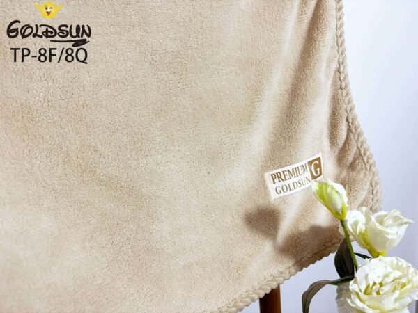 TOALLÓN MICROFIBRA C.E. CON RIBETE 90X160 CM (FARDO X 15 DOC)