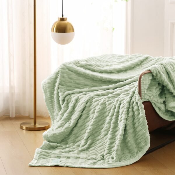 MANTA PREMIUM ANTIALERGICA ALTO RELIEVE MODELO PIÑA (FARDO X 48 UNDS)