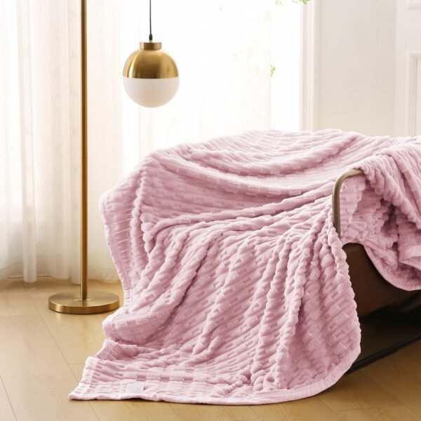 MANTA PREMIUM ANTIALERGICA ALTO RELIEVE MODELO PIÑA (FARDO X 48 UNDS)