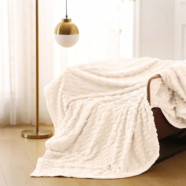 MANTA PREMIUM ANTIALERGICA ALTO RELIEVE MODELO PIÑA (FARDO X 48 UNDS)