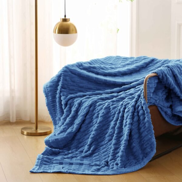 MANTA PREMIUM ANTIALERGICA ALTO RELIEVE MODELO PIÑA (FARDO X 48 UNDS)