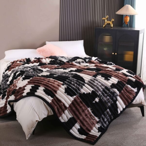 MANTA PREMIUM ANTIALERGICA ALTO RELIEVE ANIMAL PRINT (FARDO X 48 UNDS)