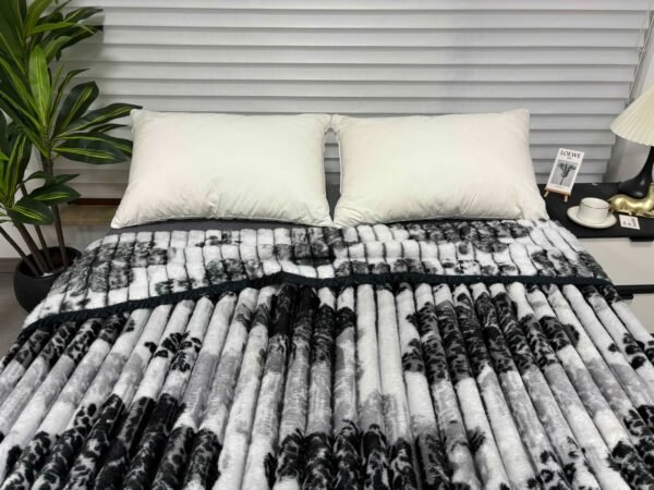 MANTA PREMIUM ANTIALERGICA ALTO RELIEVE ANIMAL PRINT (FARDO X 48 UNDS)