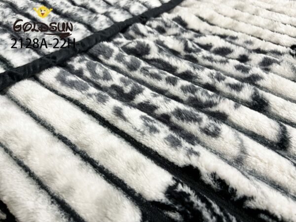 MANTA PREMIUM ANTIALERGICA ALTO RELIEVE ANIMAL PRINT (FARDO X 48 UNDS)