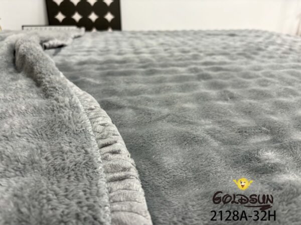 MANTA PREMIUM ANTIALERGICA ALTO RELIEVE MODELO BURBUJA (FARDO X 48 UNDS)