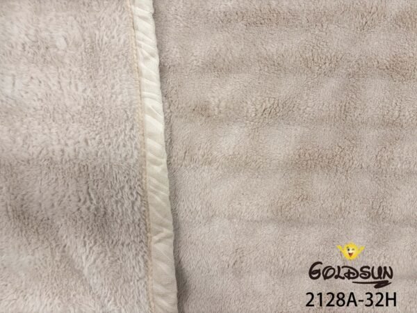 MANTA PREMIUM ANTIALERGICA ALTO RELIEVE MODELO BURBUJA (FARDO X 48 UNDS)