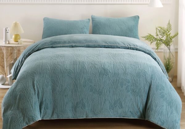 COBERTOR 5 PIEZAS PIEL DE ANGEL EN ALTO RELIEVE 4D PREMIUM (CAJA X 10 UNDS)