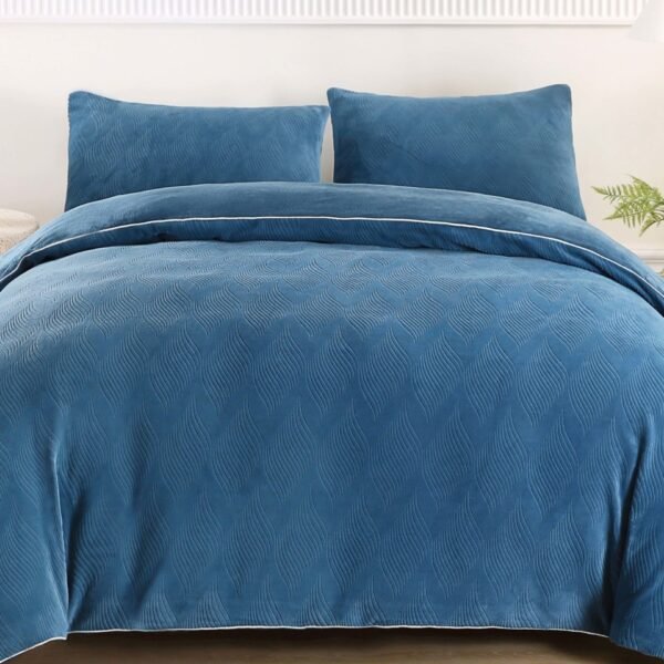 COBERTOR 5 PIEZAS PIEL DE ANGEL EN ALTO RELIEVE 4D PREMIUM (CAJA X 10 UNDS)