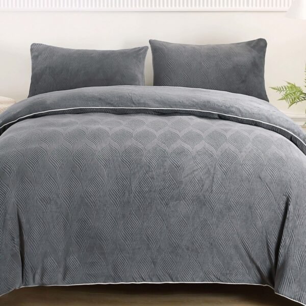 COBERTOR 5 PIEZAS PIEL DE ANGEL EN ALTO RELIEVE 4D PREMIUM (CAJA X 10 UNDS)