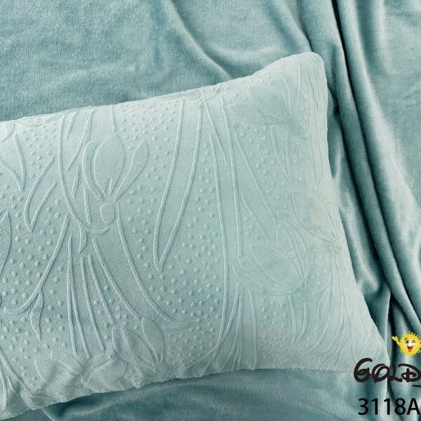 COBERTOR 5 PIEZAS PIEL DE ANGEL EN ALTO RELIEVE 4D PREMIUM (CAJA X 10 UNDS)