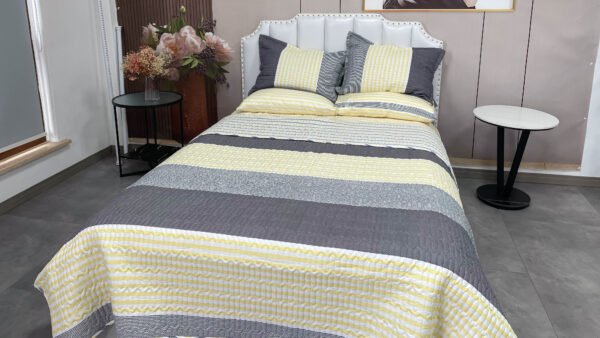 SET DE COBERTOR 7 PIEZAS QUEEN (FARDO X 16 UNDS)