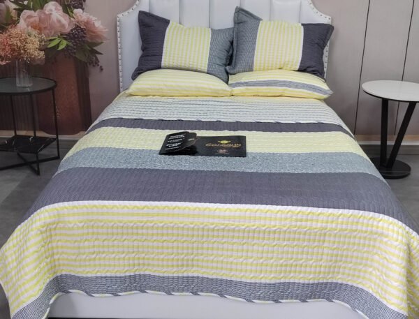 SET DE COBERTOR 7 PIEZAS QUEEN (FARDO X 16 UNDS)