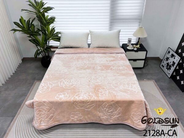 FRAZADA DE TERCIOPELO MODELO COREANO 1 PAÑO 6 KG COLOR ENTERO (CAJA X 9 UNDS)