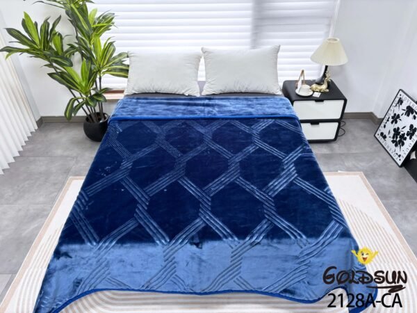 FRAZADA DE TERCIOPELO MODELO COREANO 1 PAÑO 6 KG COLOR ENTERO (CAJA X 9 UNDS)